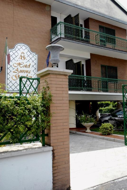 Hotell Aurora Garden 3*