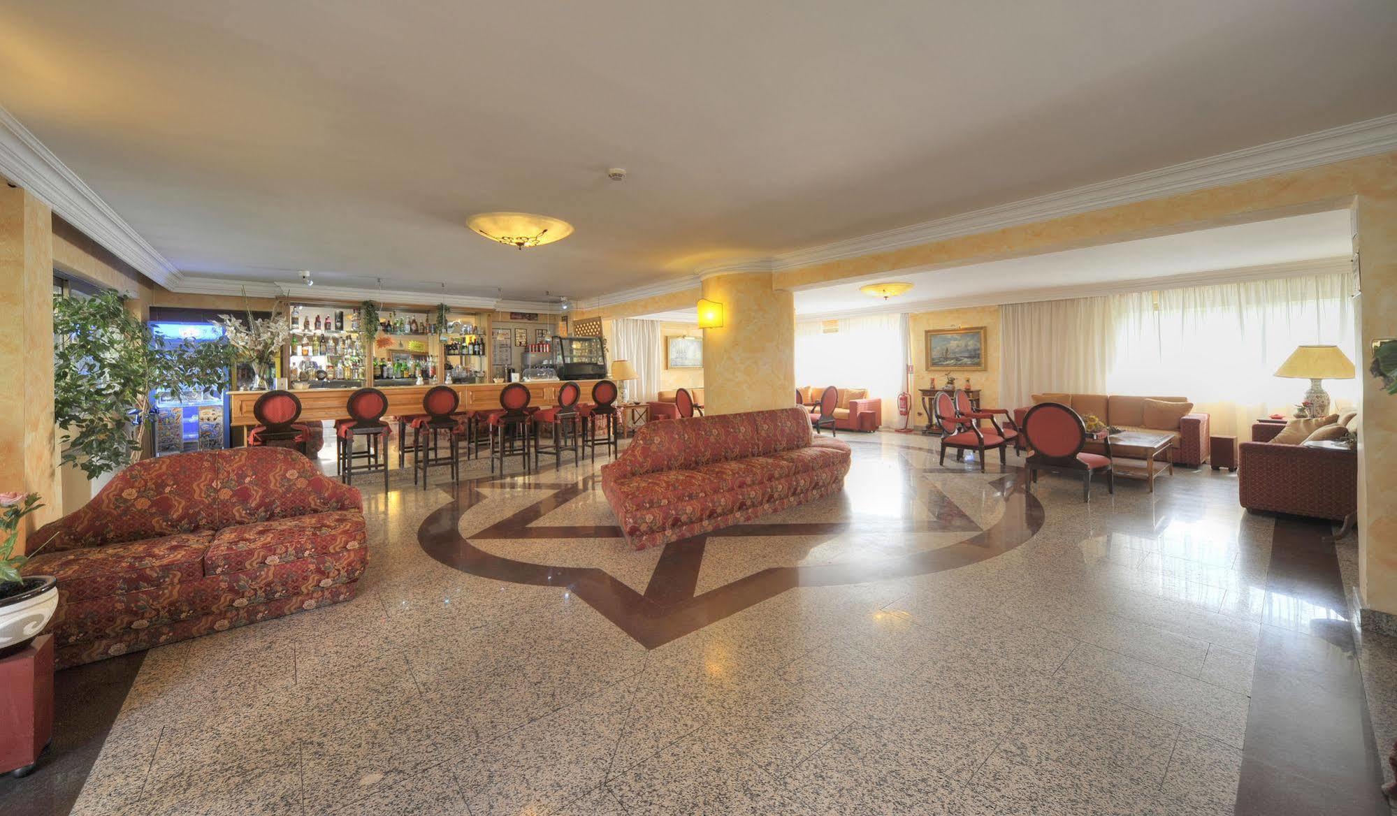 Hotell Aurora Garden